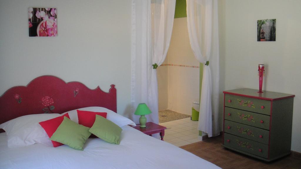 Domaine De Flo Adult A Partir De 16 Ans Bed and Breakfast Saint-Jean-de-la-Blaquiere Δωμάτιο φωτογραφία